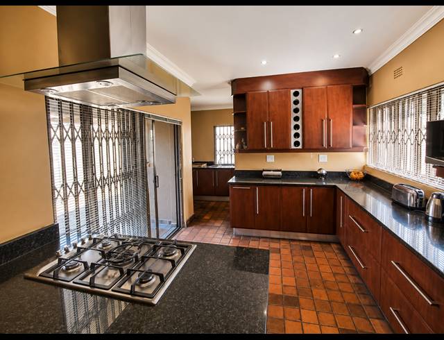 3 BEDROOM HOUSE FOR SALE IN THREE RIVERS PROPER